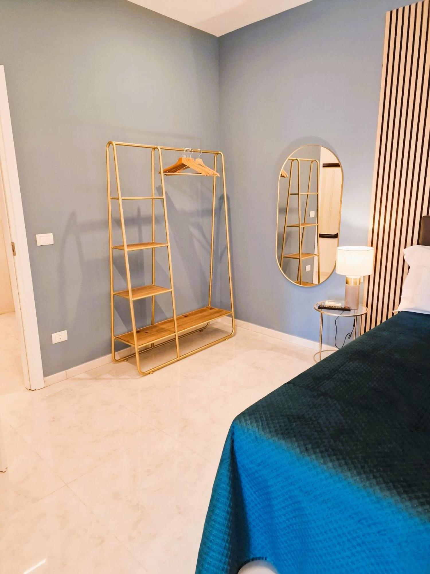 فندق Art Flat Municipio نابولي المظهر الخارجي الصورة